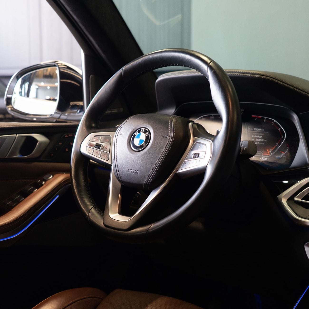 BMW X7 XDrive40i 3.0L AED 2,969 pm • 0% Downpayment • BMW X7 xDrive40i • 1 Year Warranty