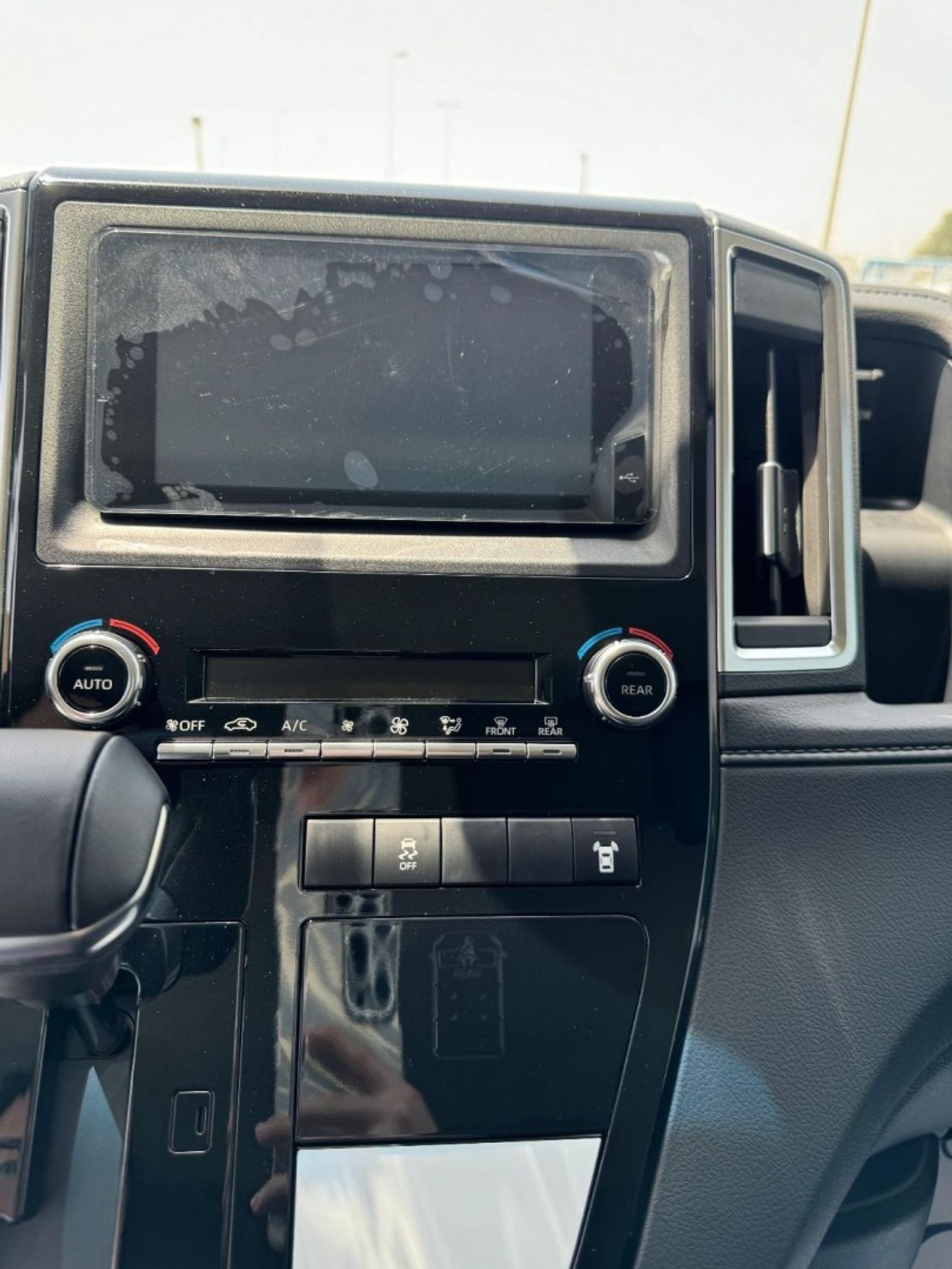 تويوتا جرافينا Toyota Granvia 2.8L Turbo Diesel!!! 2022 Best price for export!!!