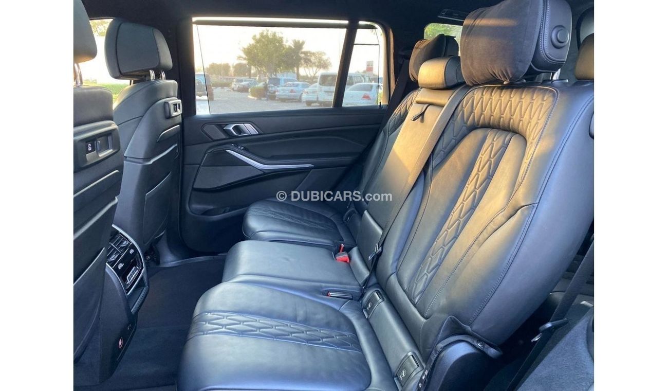 BMW X7 40i Pure Excellence GCC SPEC NEAT AND S`CLEAN