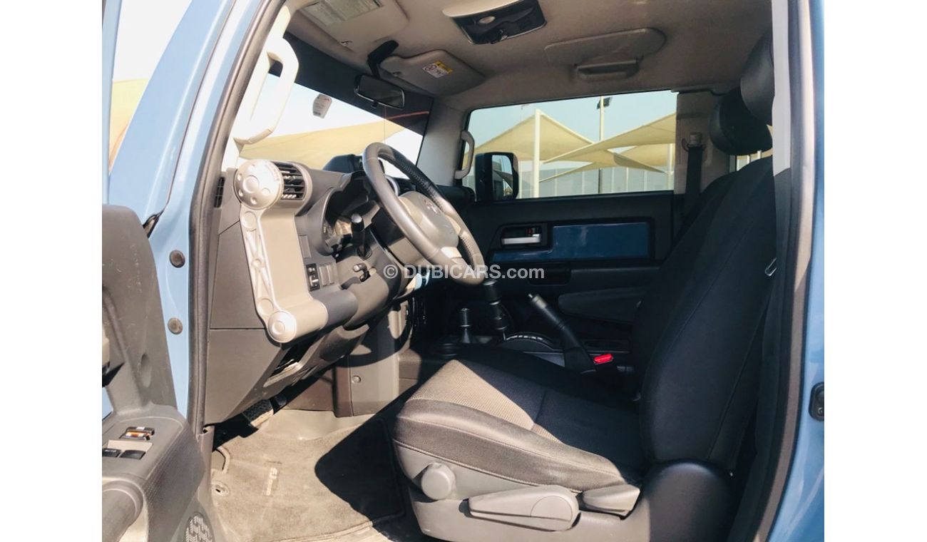 تويوتا إف جي كروزر سياره نظيفه جدا بحاله ممتازه