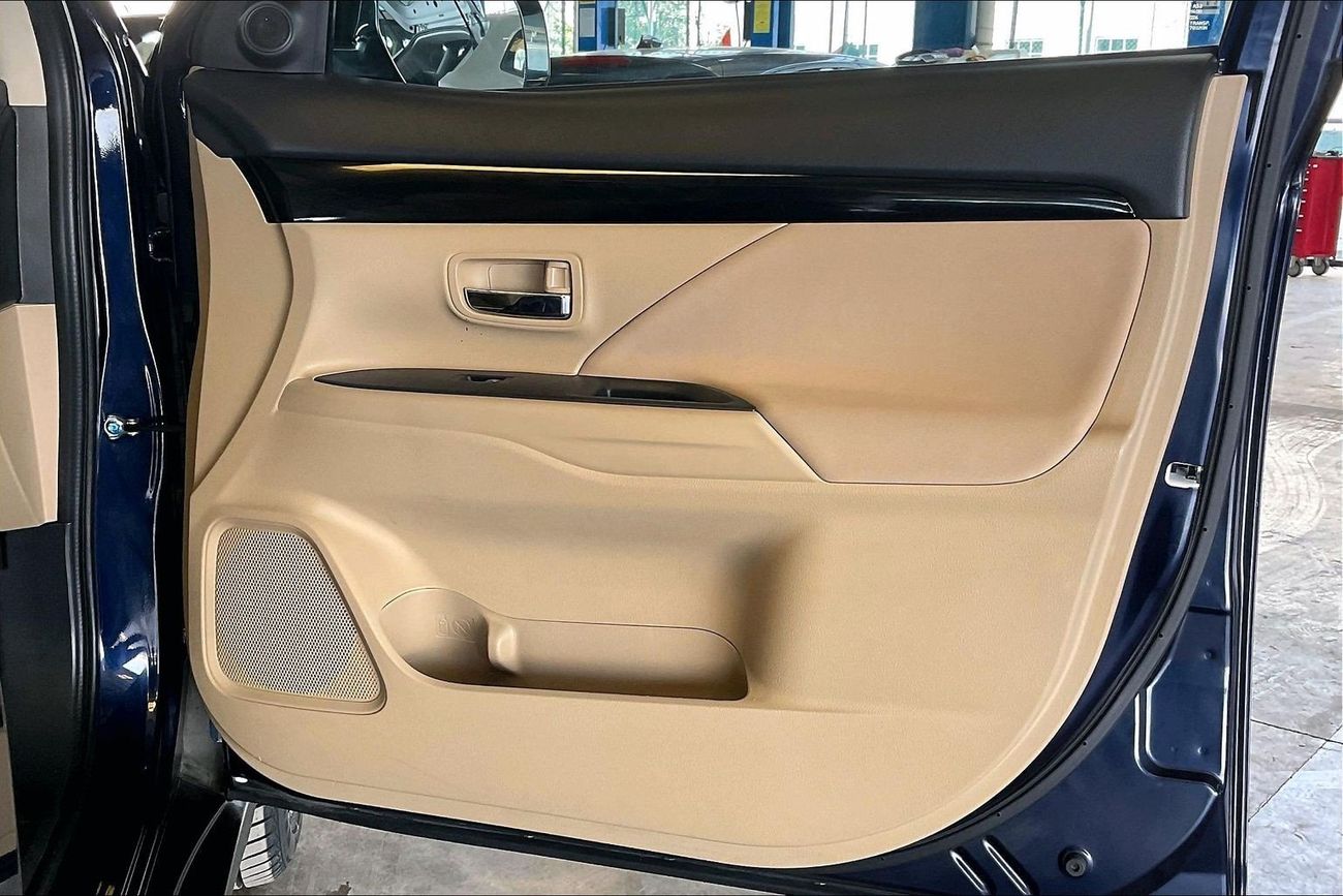 ميتسوبيشي آوتلاندر GLX Midline | شامل الضمان | 0 ﺪﻔﻋﺓ ﺃﻮﻟﻯ