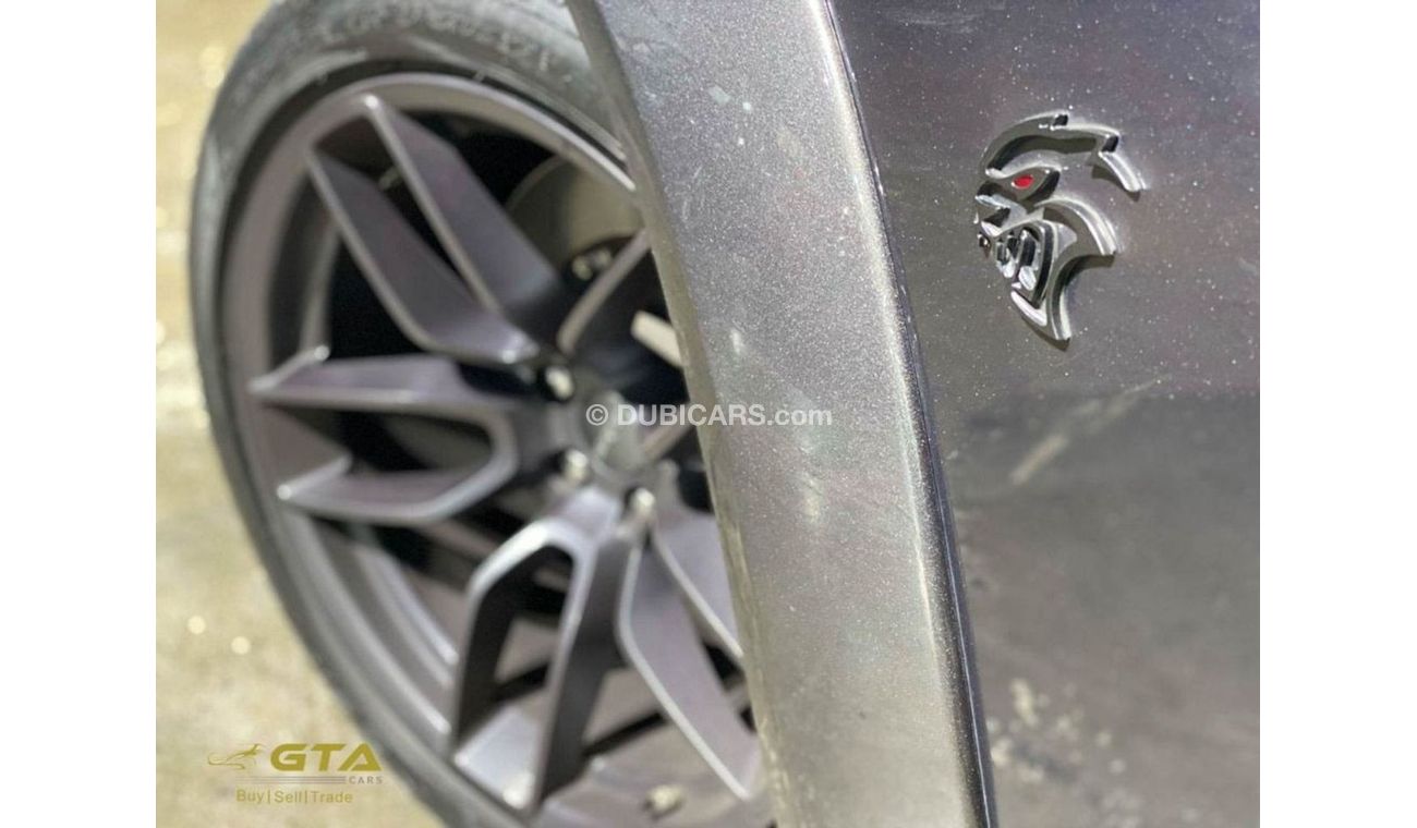 Dodge Challenger 2019 Dodge Challenger SRT Scatpack Widebody, Warranty+Service Contract, GCC, Low Kms