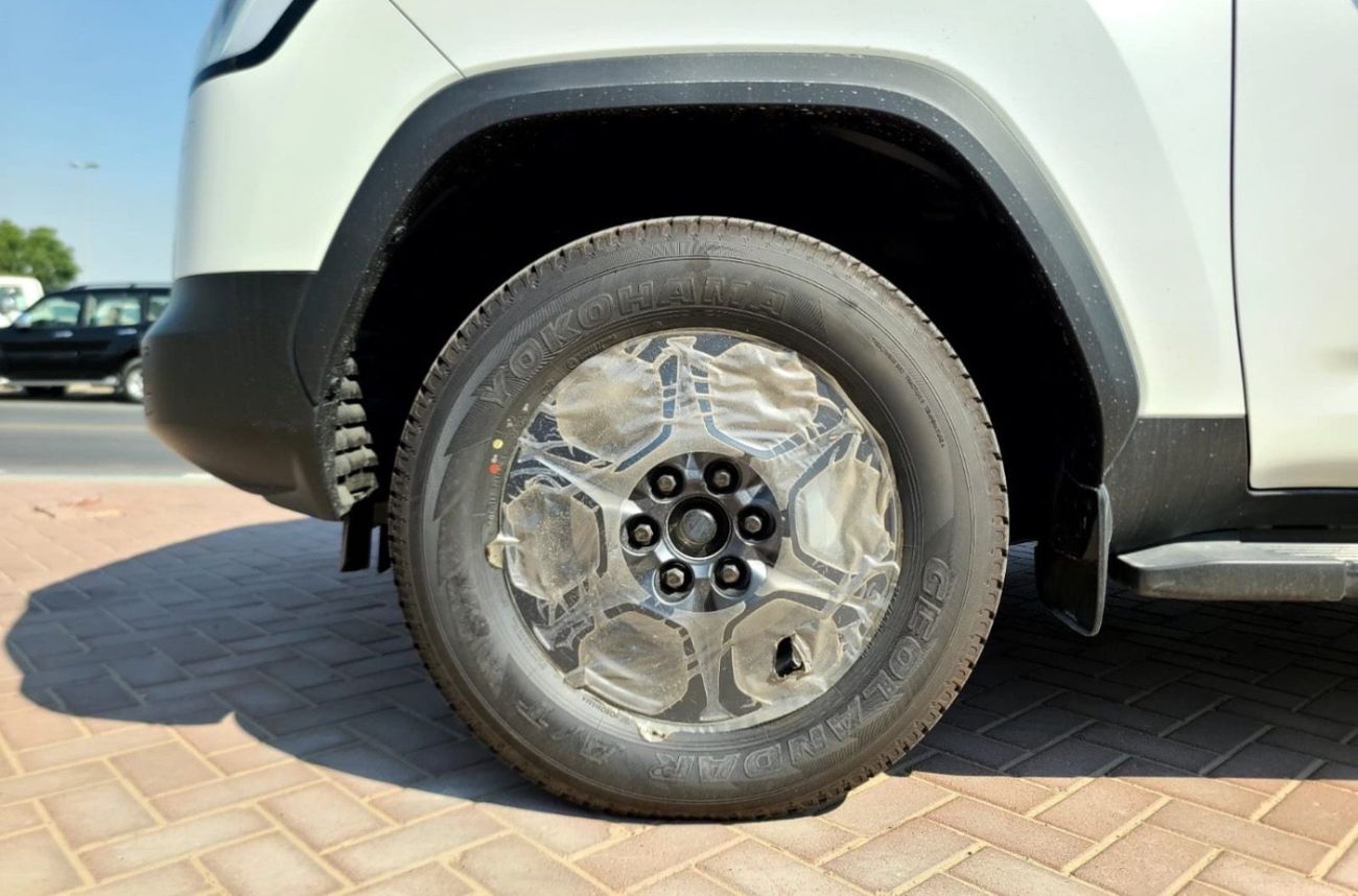 تويوتا لاند كروزر GR-S 3.3L