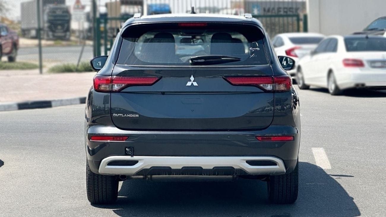 Mitsubishi Outlander 2.5L-4WD-MID-OPTION-7-SEATER-AT