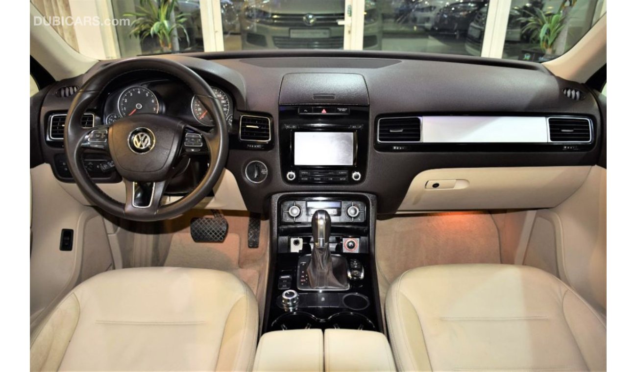 فولكس واجن طوارق FULL SERVICE HISTORY Volkswagen Touareg 2013 Model! Beige Color GCC Specs