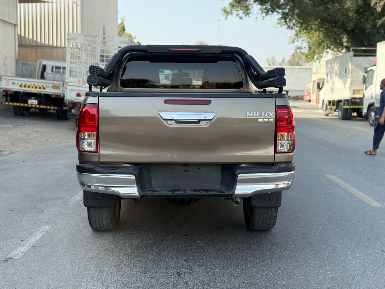 Toyota Hilux DOUBLE CABIN | MANUAL TRANSMISSION | RHD | 2.8L DIESEL ENGINE | PUSH START