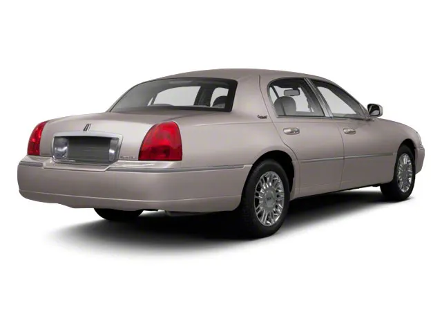 Lincoln Town Car exterior - Rear Left Angled