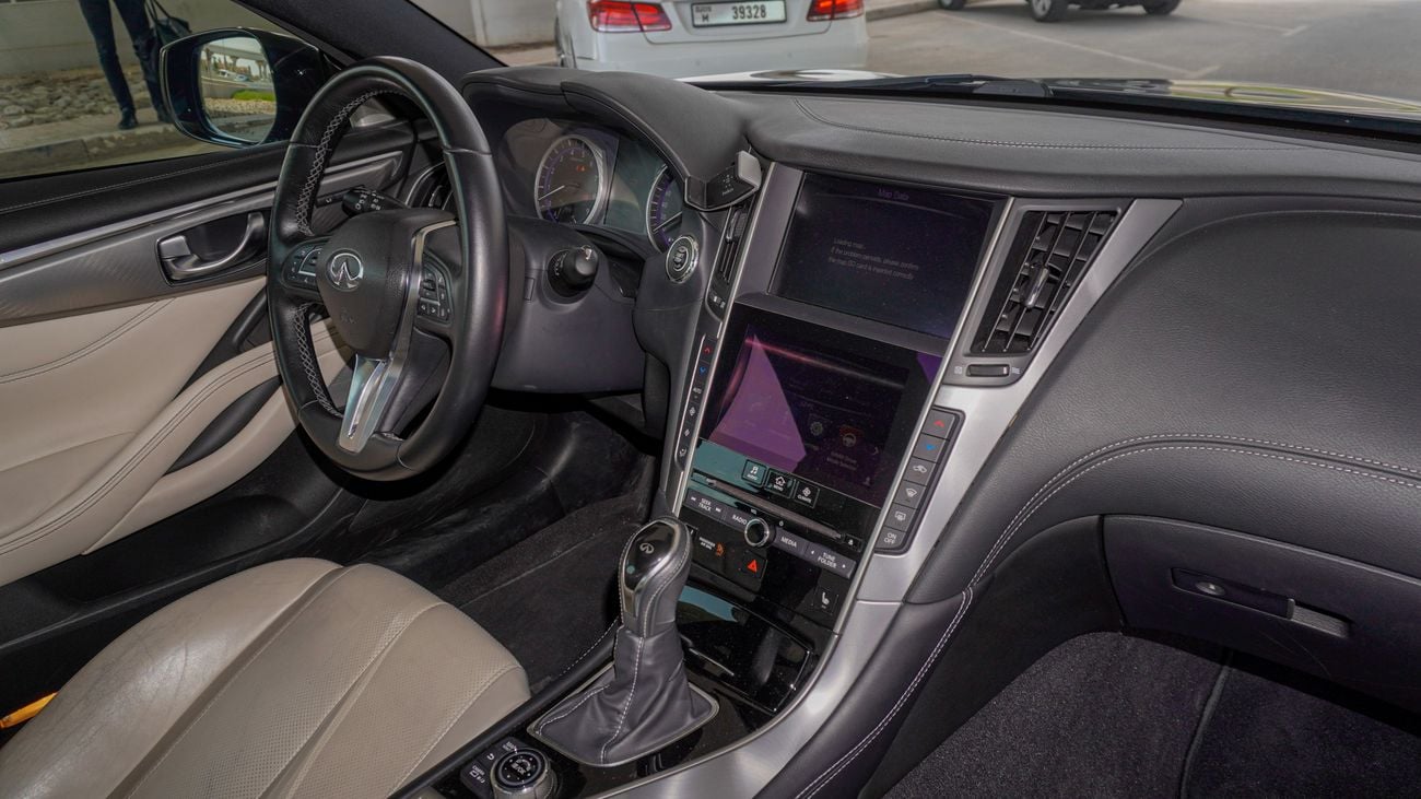 Infiniti Q60 PREMIUM LUXE