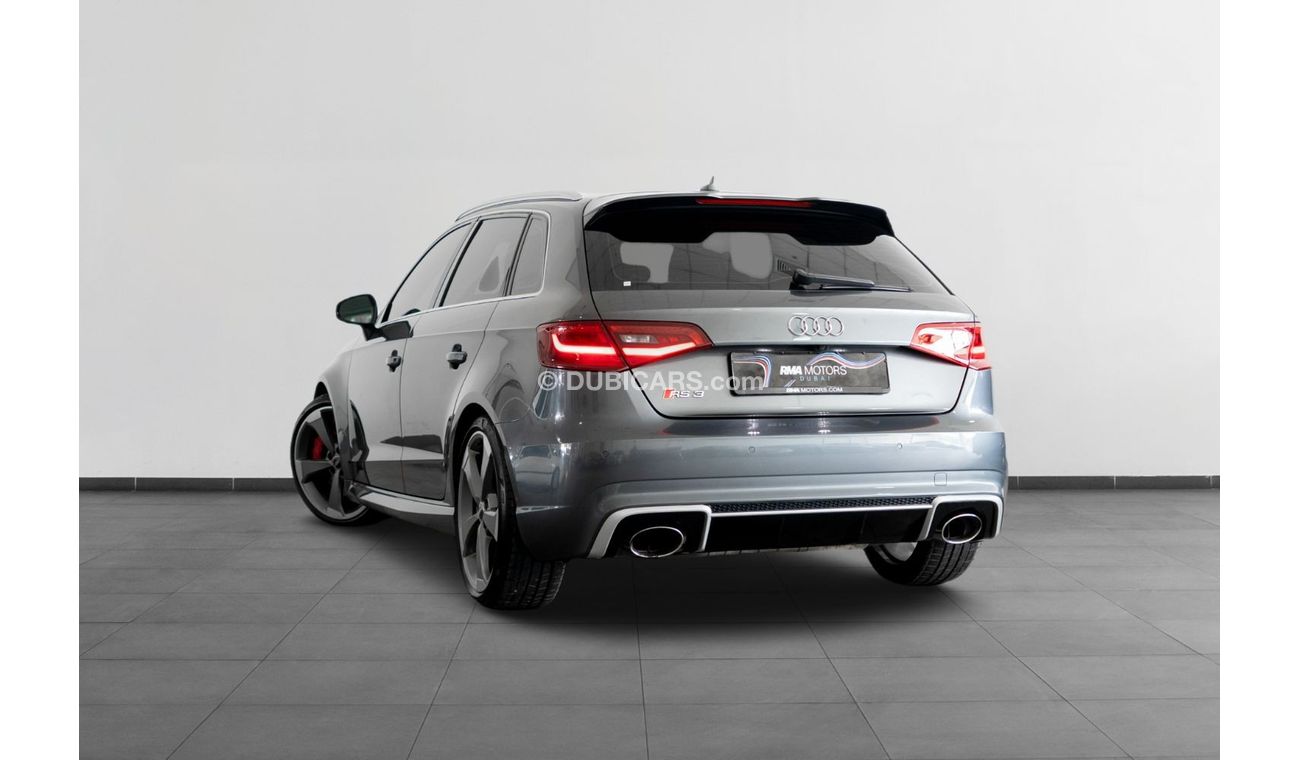 Audi RS3 TFSI quattro 2016 Audi RS3 Hatchback / Full-Service History