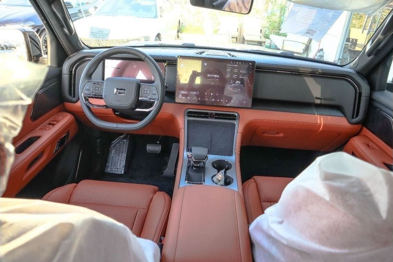 ROX 01 ROX 01 Plug-In Hybrid VIP 1.5T 4WD 2024