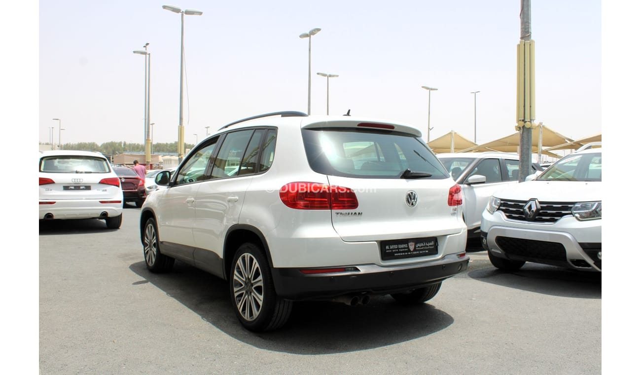 Volkswagen Tiguan SE ACCIDENTS FREE - GCC - ORIGINAL PAINT - 1400 CC + TURBO - PERFECT CONDITION