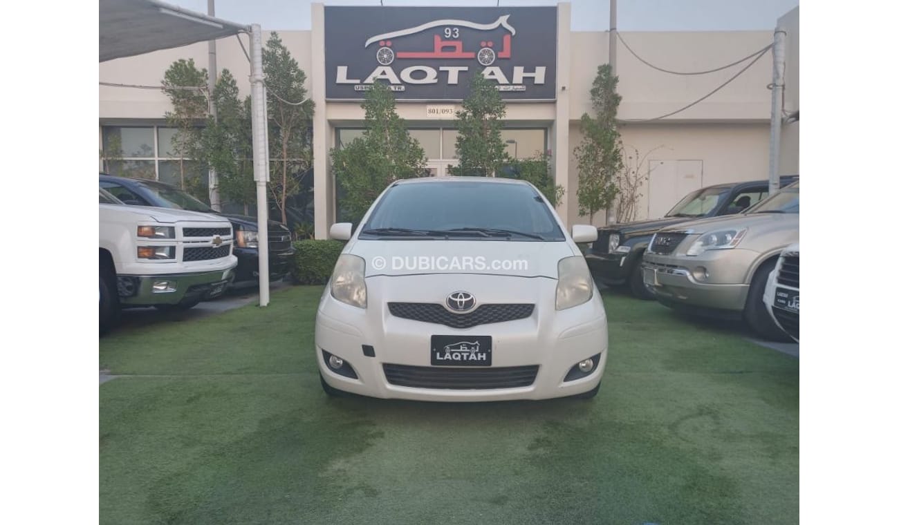 تويوتا يارس خليجى موديل ٢٠١١ لون أبيض تحكم رنجات شاشة كاميرا حساسات  جناح خلفى بحالة ممتازة لاتحتاج لأى مصاريف