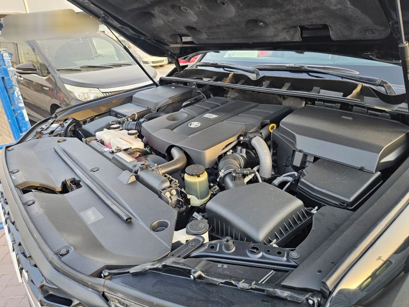 تويوتا لاند كروزر Toyota landcruise 2022MODEL twin turbo Gr sports 3.5 petrol v6 Colour Black Interior Red push start 