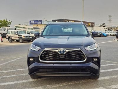 Toyota Highlander LTD HEV Panoramic Roof , 360 camera and Parking sensors