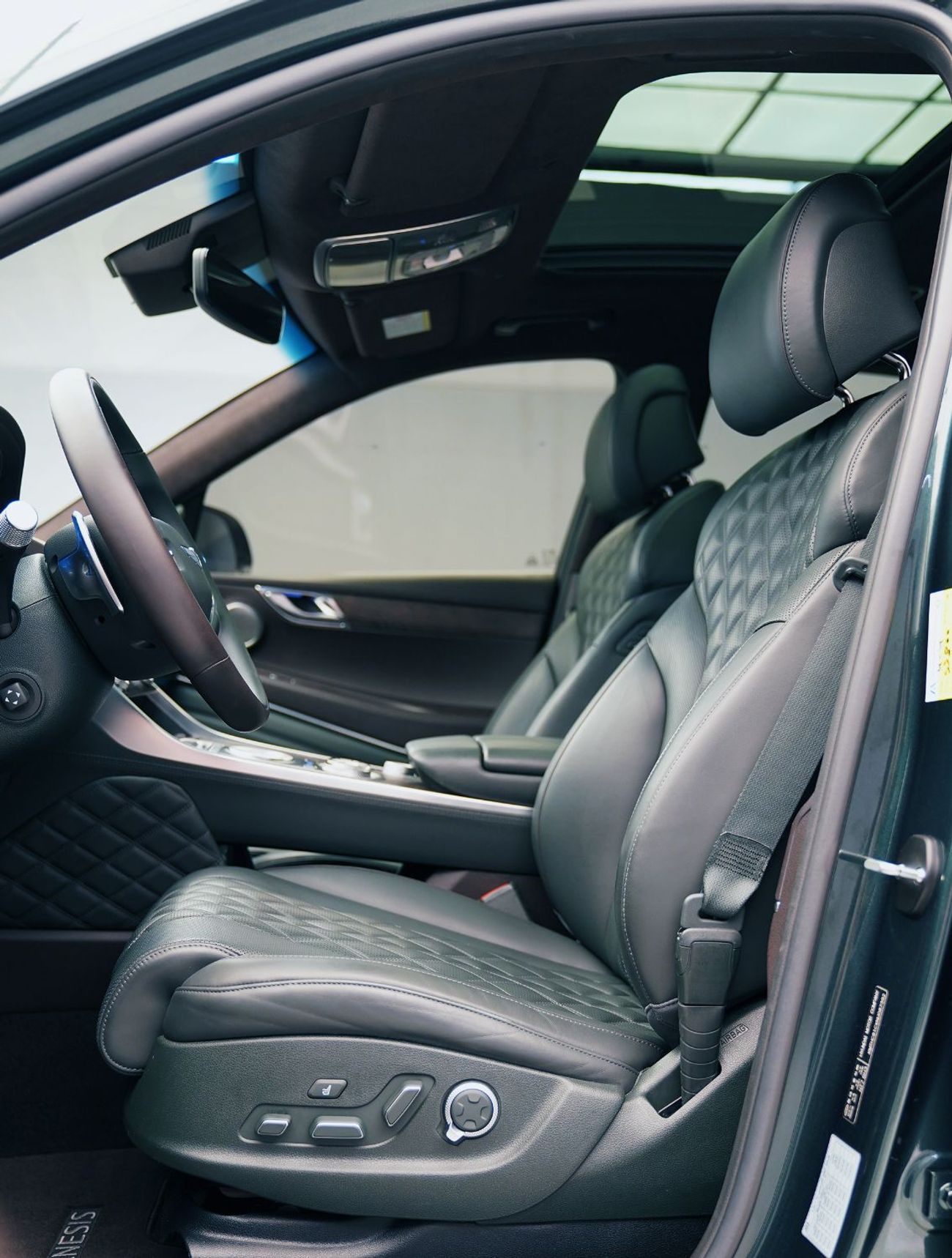 جينيسس GV80 Royal 3.5L AWD 2022 Genesis GV80, 2027 Genesis Warranty + Service Pack, Full Options, Low Kms, GCC