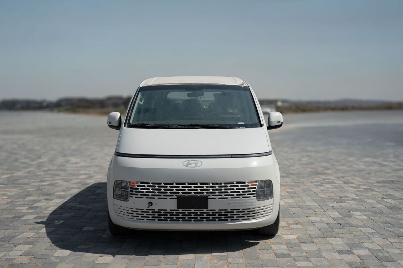 هيونداي ستاريا PRESTIGE 2.2 DIESEL | 11 SEATER | 8AT | GCC SPECIFICATIONS | FULL OPTIONS