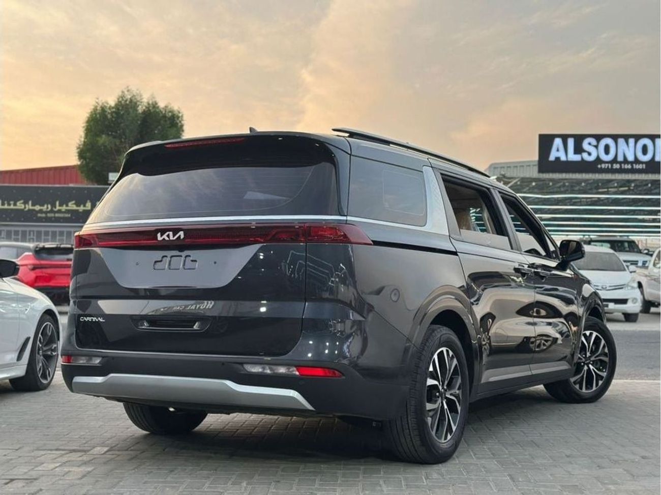 كيا كارنيفال kia carnival 2023 korean specs