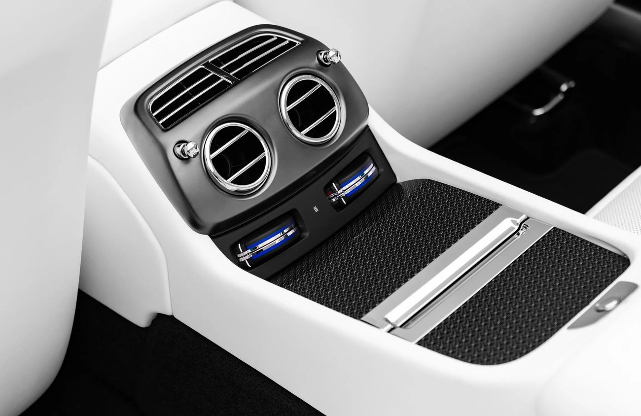 رولز رويس داون 6.6L V12 Twin-Turbocharged Engine