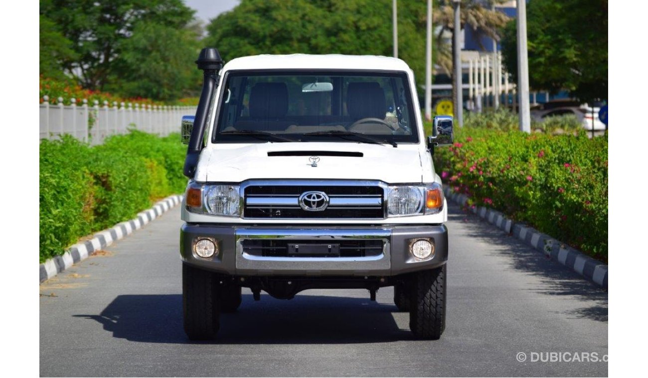 Toyota Land Cruiser Hard Top 76 LX  V8 4.5 TURBO DIESEL 4WD MANUAL TRANSMISION WAGON