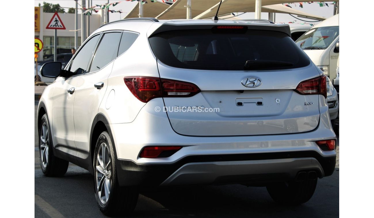 Hyundai Santa Fe Hyundai Santa Fe 2017 imported papers from Korea customs in excellent condition