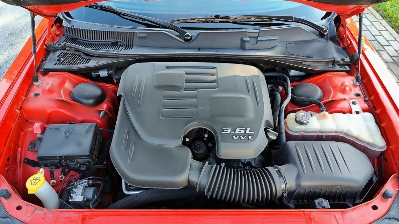 Dodge Challenger 3.6L-6CYL-Excellent Condition American Specs