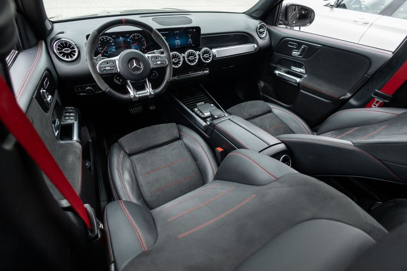 مرسيدس بنز GLB 35 4MATIC 2.0L (302 HP)