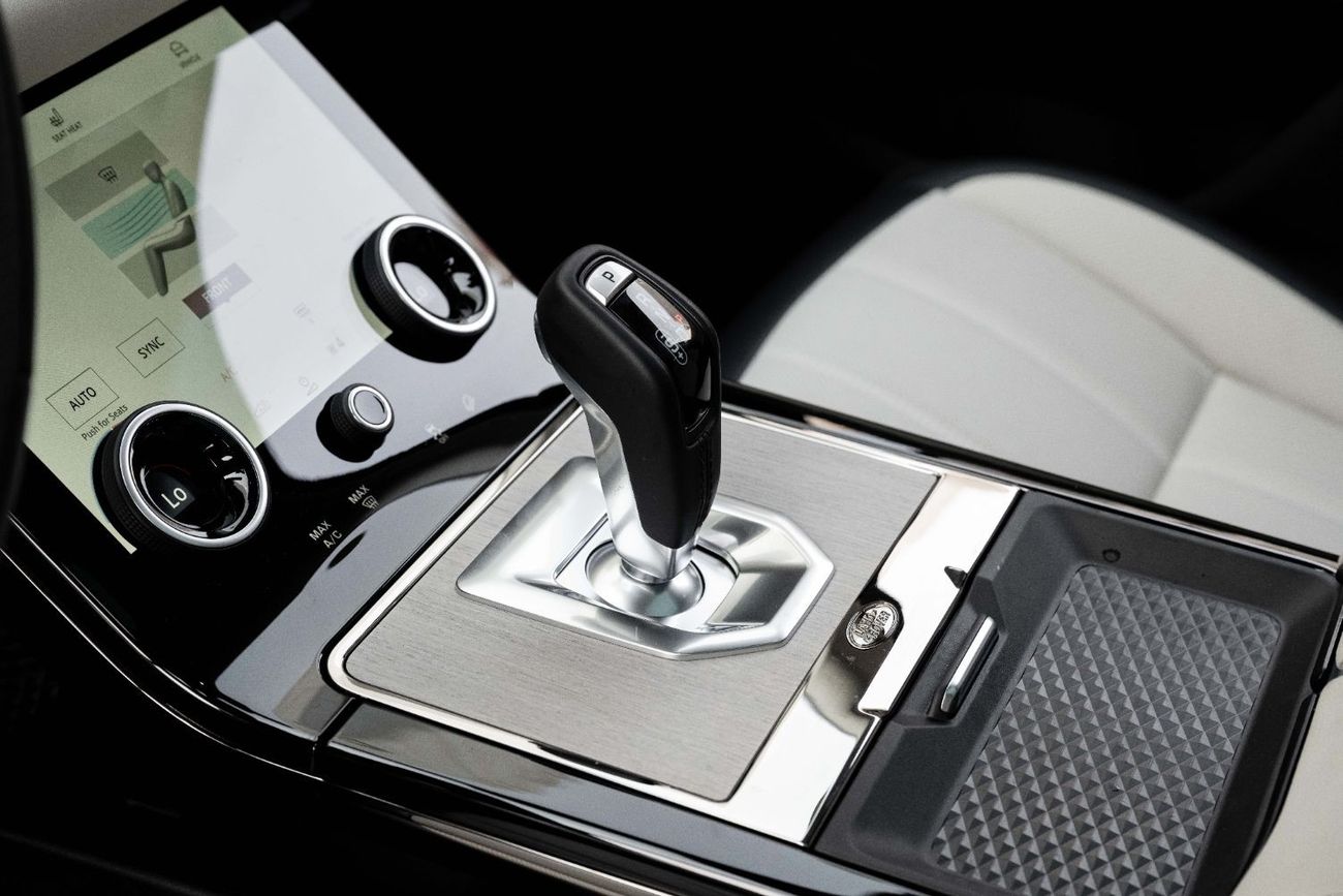 Land Rover Range Rover Evoque R-Dynamic SE P250 | 4,015 P.M  | 0% Downpayment |