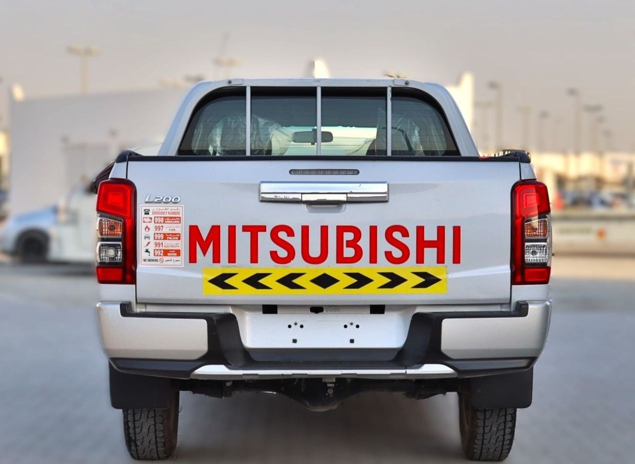 Mitsubishi L200 2021 Mitsubishi L200 GLX (V Gen), 4dr Double Cab Utility, 2.4L 4cyl Petrol, Manual, Four Wheel Drive
