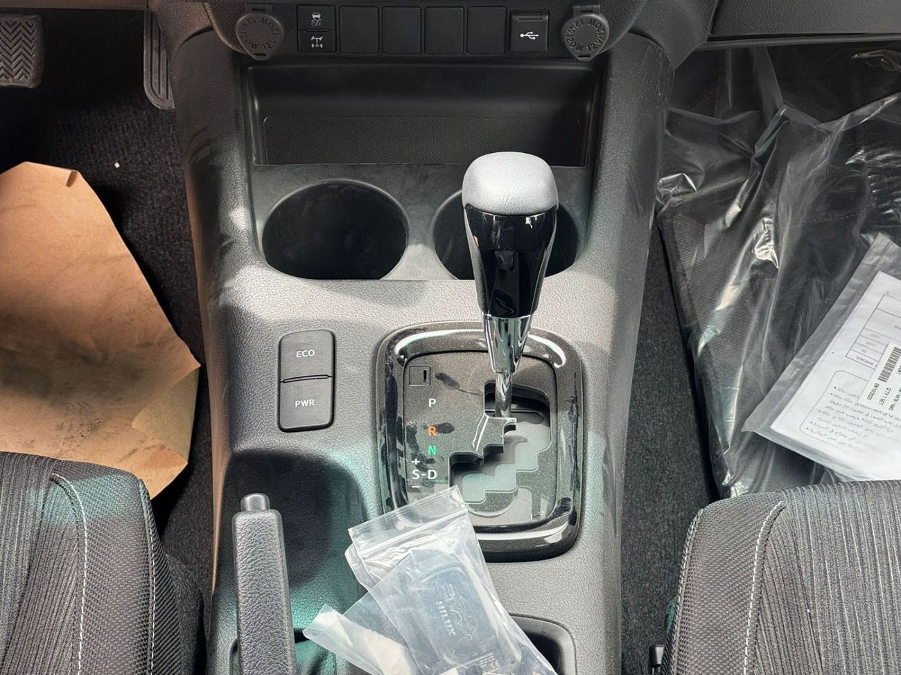 تويوتا هيلوكس 2026 Toyota Hilux Adventure 4.0L Petrol AT GCC Spec