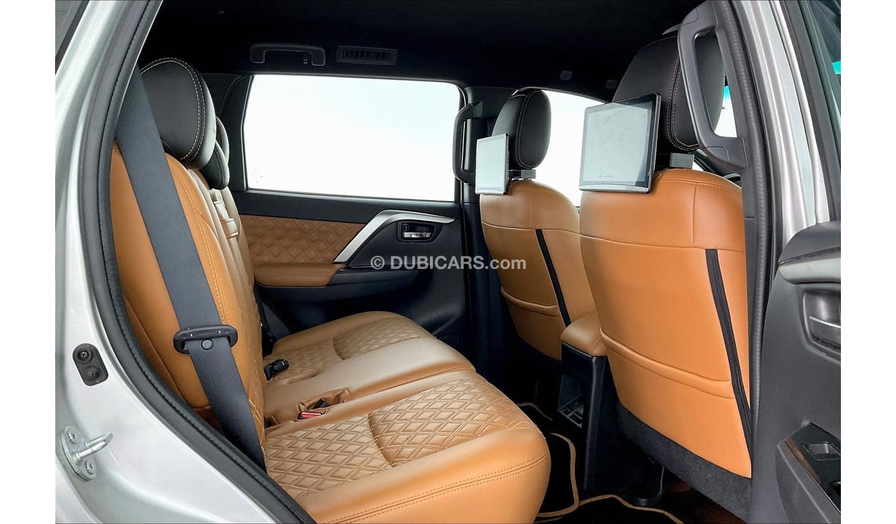 Mitsubishi Montero Signature