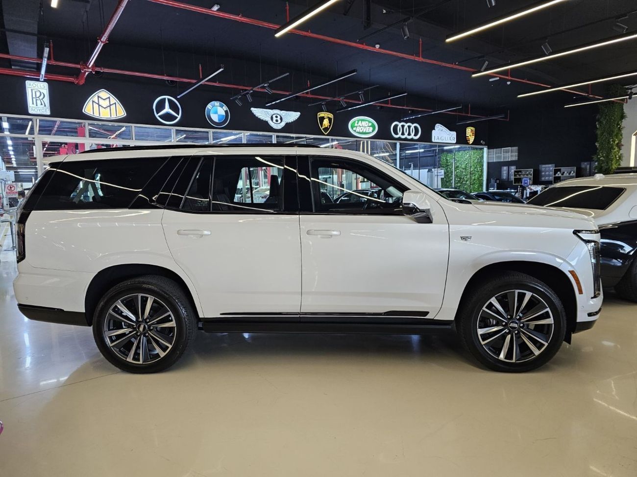 Cadillac Escalade Sport 6.2L 4WD RAMADNA OFFER ++ 550K - 2025 BRAND NEW ESCALADE SPORT - 5 YEARS WARRANTY AND SERVICE