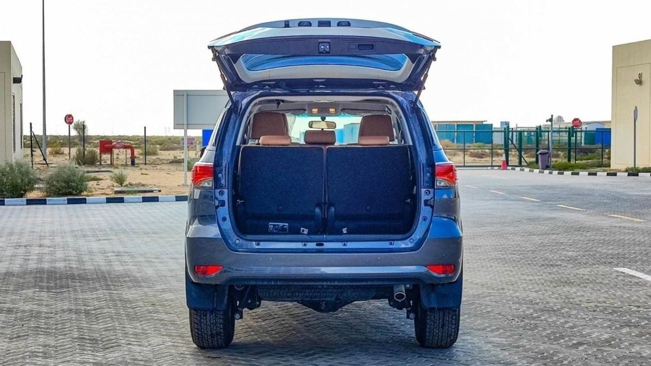 Toyota Fortuner EXR FORTUNER SR5 2.7L V4 PETROL mid options