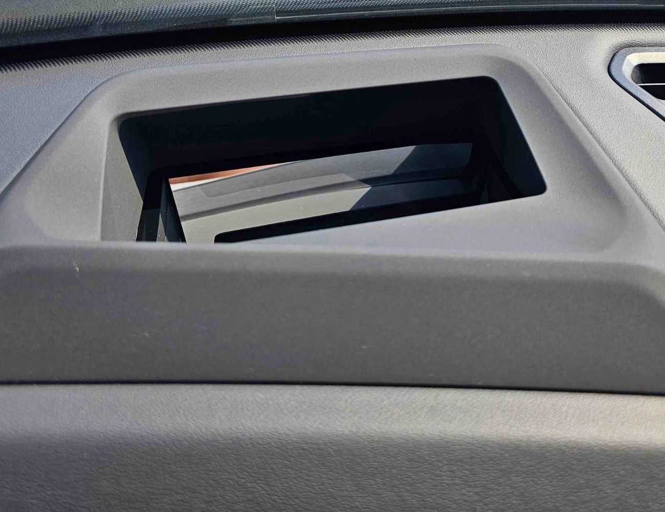 بي أم دبليو X2 SDRIVE 18I / 1.5L V4 PETROL / 360* CAMERA / RADAR / HEADUP DISPLAY WITH PANORAMIC (CODE#X2 SDRIVE)