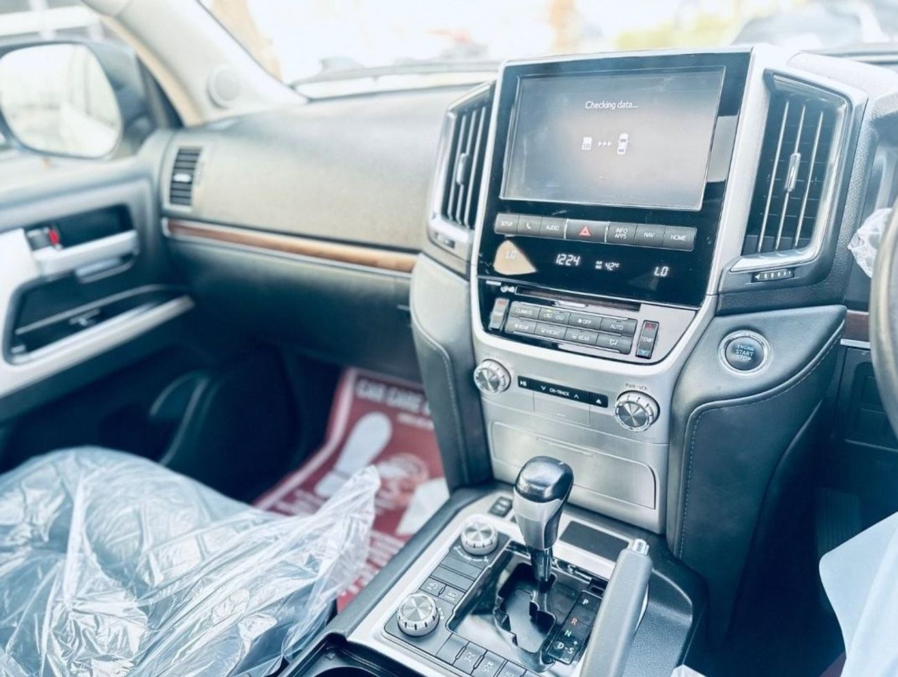 Toyota Land Cruiser 2020 RHD Diesel Engine V8 Full Option Very Clean Title