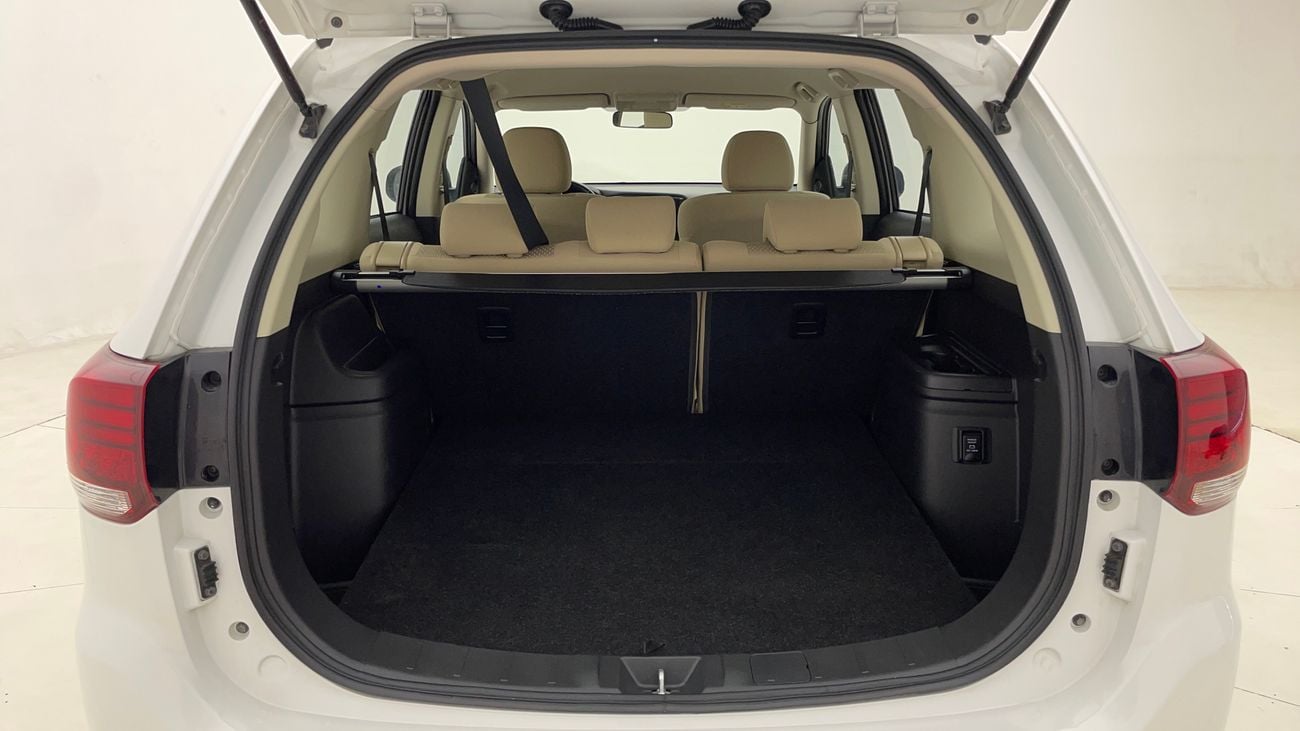 ميتسوبيشي آوتلاندر GLS MID 2.4 | بدون دفعة مقدمة | اختبار القيادة في المنزل