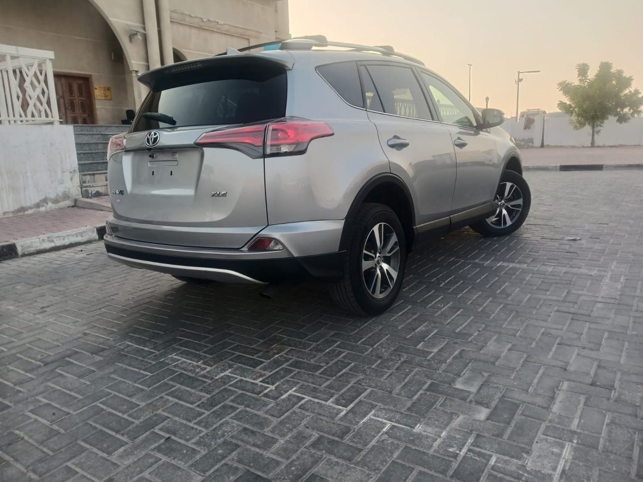Toyota RAV4 2016
