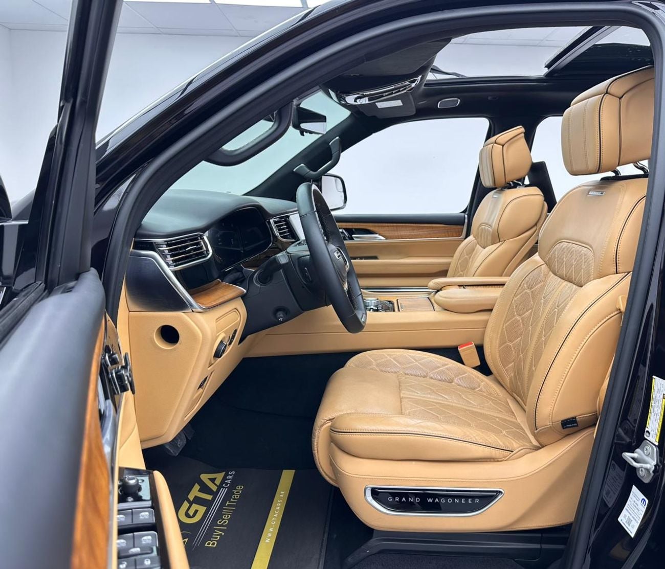 جيب واجونير 2023 Jeep Grand Wagoneer Series 3, 07/2028 Jeep Warranty, Jeep Full Service History, GCC