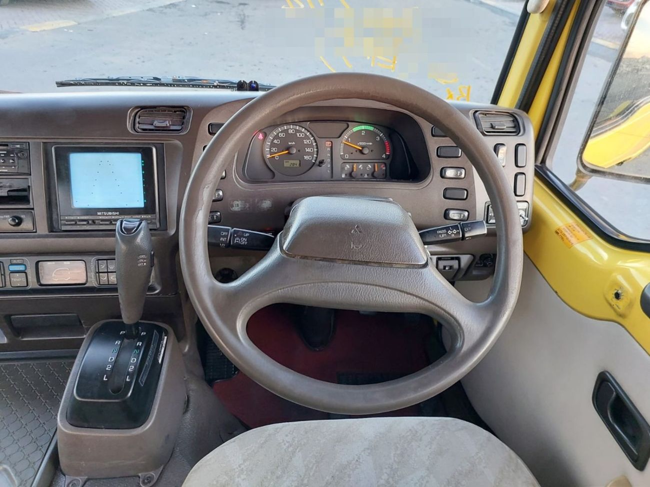 ميتسوبيشي روزا MITSUBISHI ROSA BUS RHD 2004 MODEL 4.2 L DIESEL AUTOMATIC(PM00674)