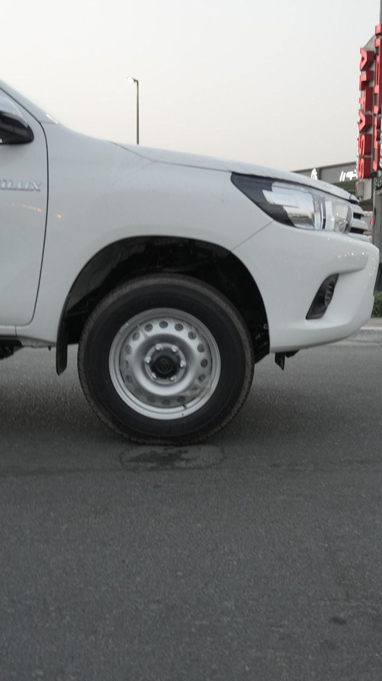 تويوتا هيلوكس DLX 2.4L