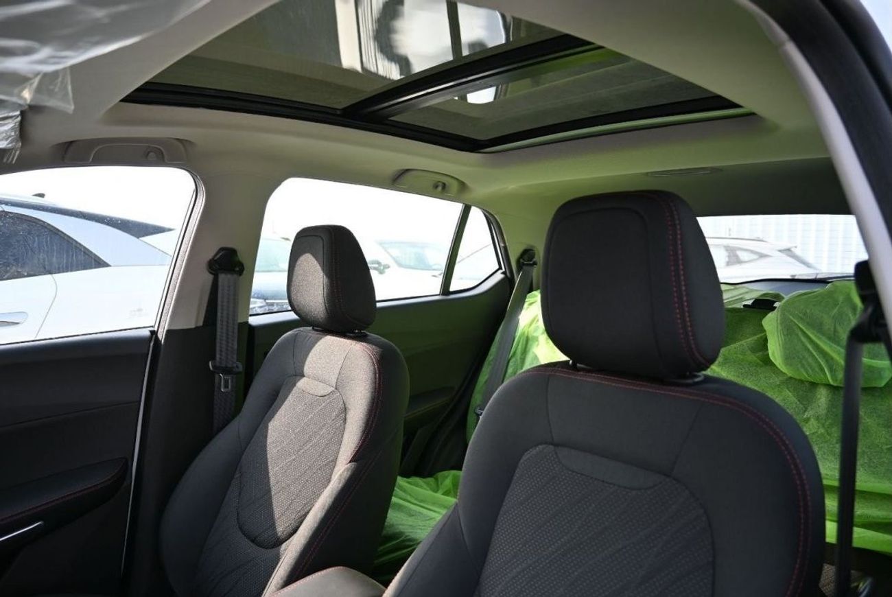 Chevrolet Groove Chevrolet GROOVE 1.5L Premier SUV FWD 5 Doors, Cruise Control, Panoramic Roof, Push start, Rear Came