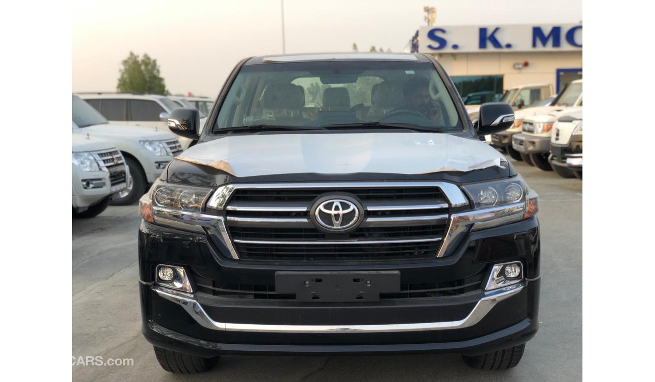 Toyota Land Cruiser 4.6L PETROL, 22” ALLOY RIMS, PUSH START, LED HEADLIGHTS, FOG LAMPS, COOL BOX, (CODE # GXRGT20)