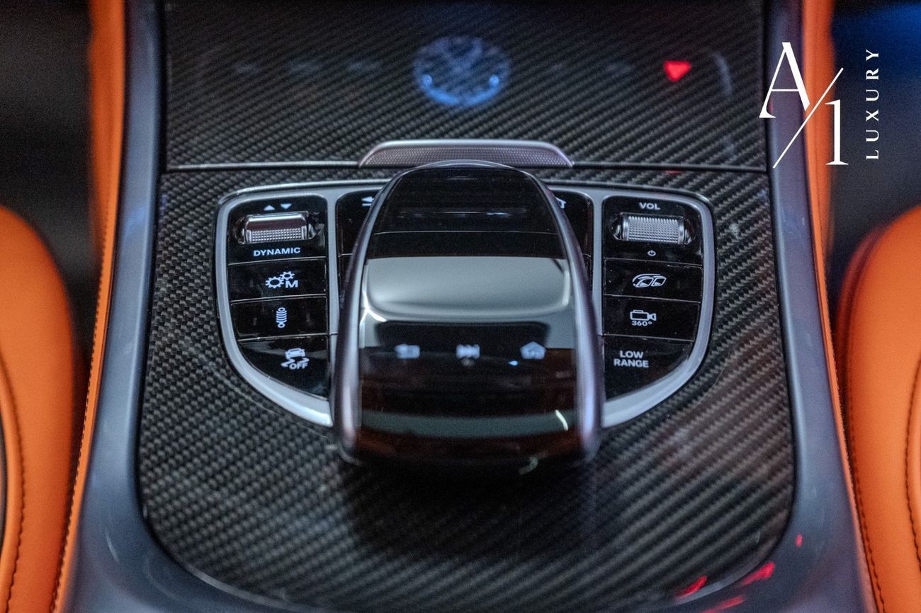 مرسيدس بنز G 63 AMG 2022 Mercedes Benz G63 Brabus 800 Orignal With Certificate, Carbon Fibre package , Korean Specs