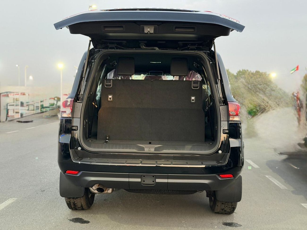 Toyota Land Cruiser 4.0L GXR V6 PETROL AUTOMATIC TRANSMISSION ( FOR RE-EXPORT ONLY )