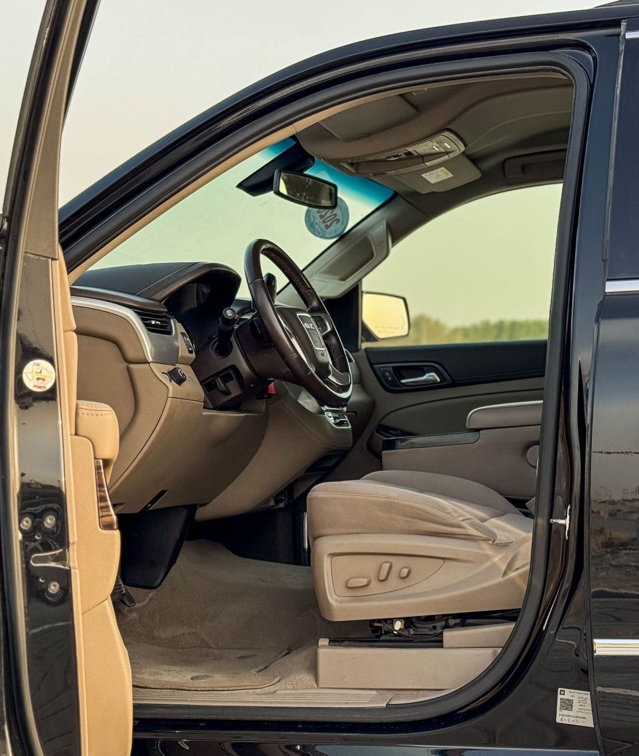 GMC Yukon XL SLE 5.3L RWD GMC YUKON | XL | SLE 5.3L | 2020 Model, GCC | Excellent Condition | Monthly Installment