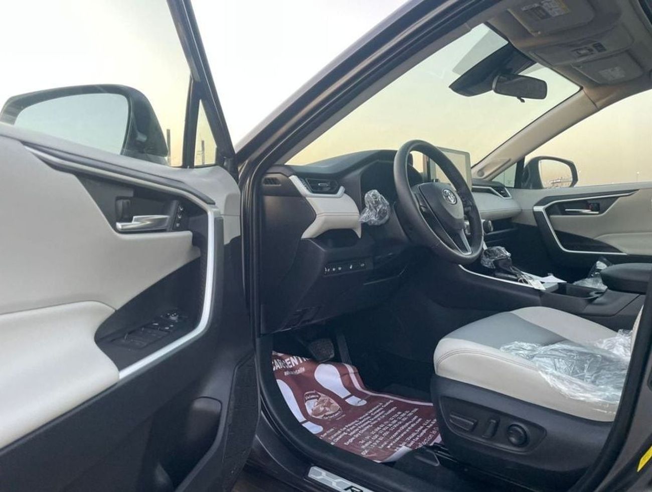 Toyota RAV4 2024 Toyota Rav4 XLE Premium+ 2.5L V4 - AWD 4x4 - Full Option With Radar - 2 Keys -