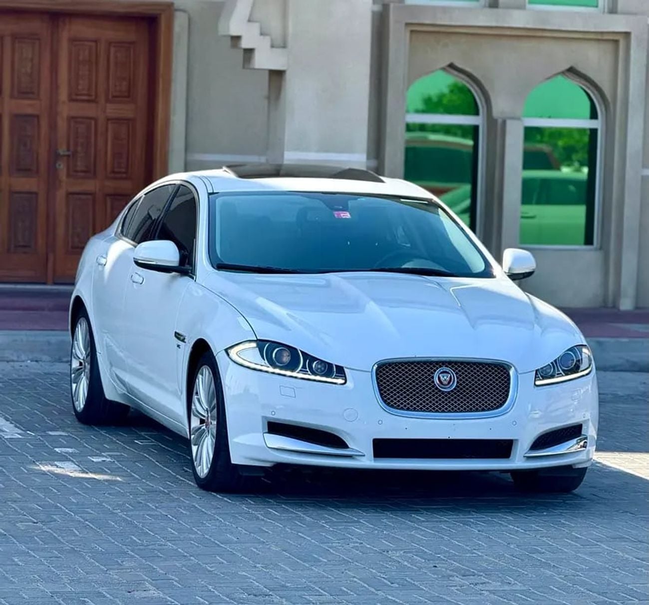 Jaguar F-TYPE جاكوار FX خليجي V6 سوبر تشارج موديل فل اوبشن