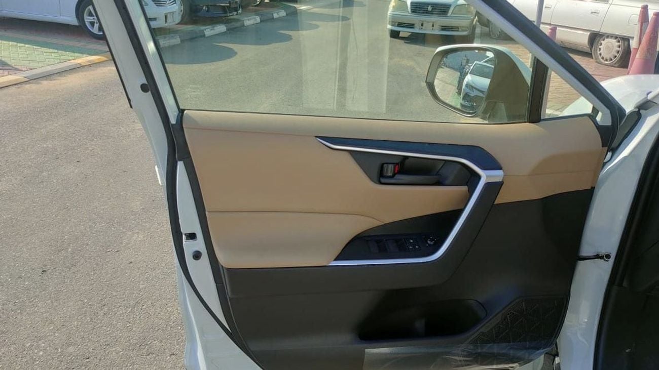تويوتا راف ٤ LE 2.5L AWD 2023YM