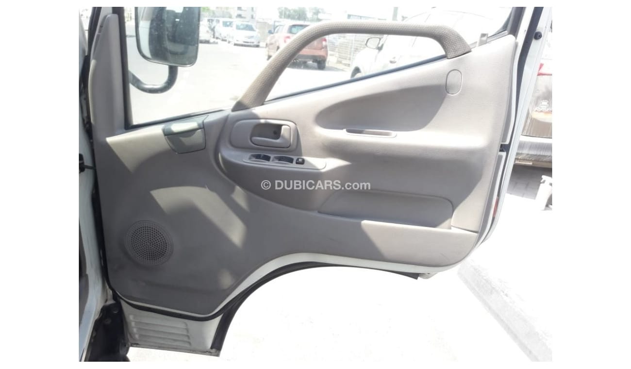 Toyota Dyna Toyota dyna  RIGHT HAND DRIVE (PM817)