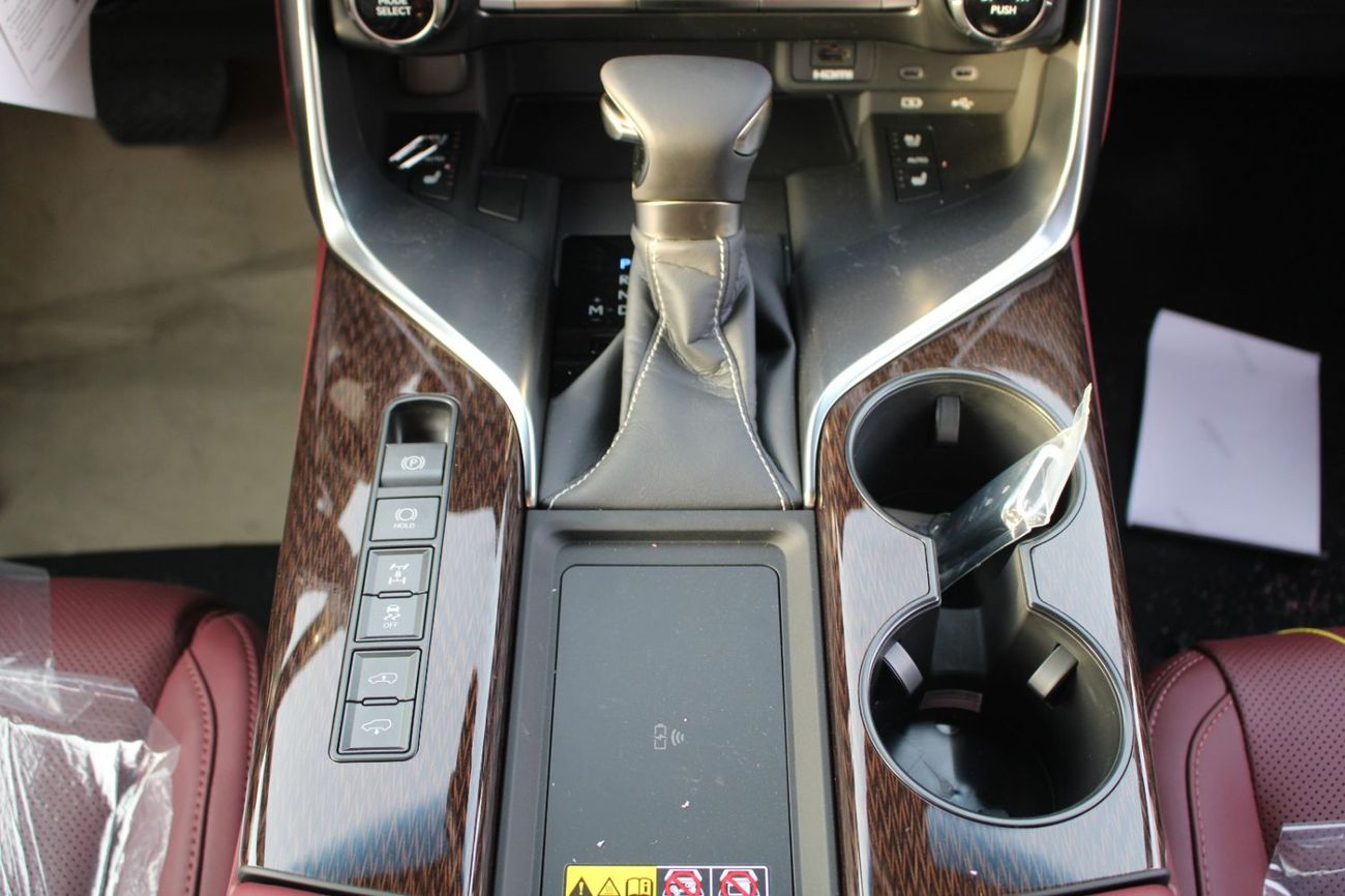 لكزس LX 600 Signature 3.5L