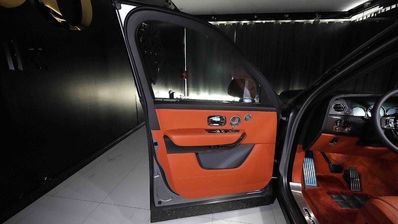 Rolls-Royce Onyx Cullinan | LIMITED OFFER | BLACK BADGE | NEW | 2023 | V12 | 593 HP | 3-YEAR WARRANTY AND SERVICE